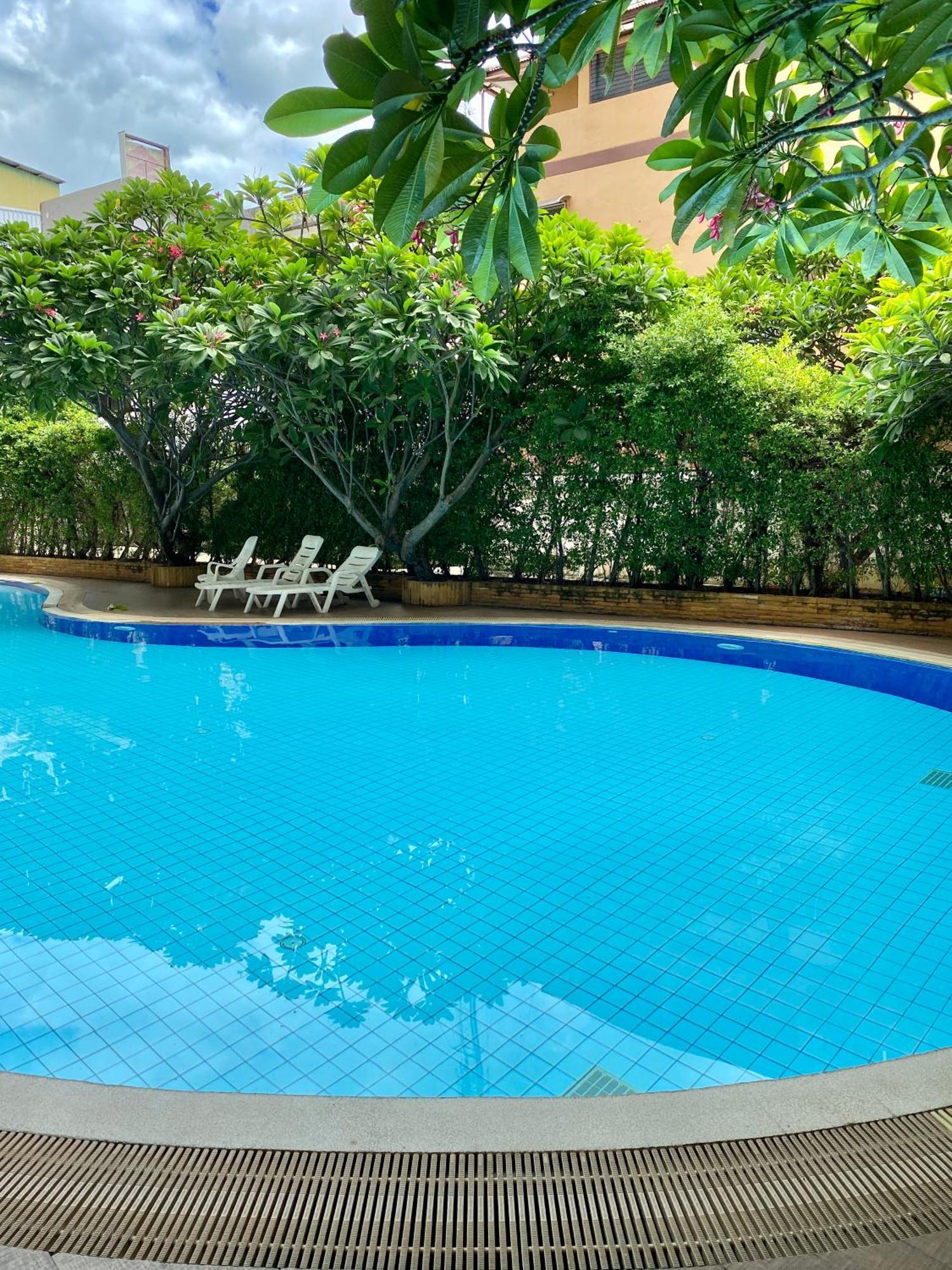 Baan Klang Condo Hotel HHQ Exterior foto