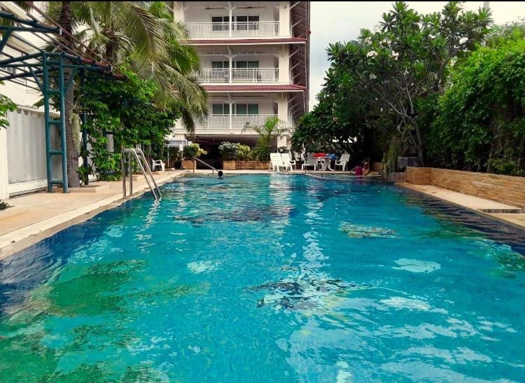 Baan Klang Condo Hotel HHQ Exterior foto